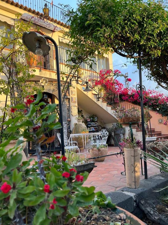 La Capanna Di Giuseppe E Maria Bed & Breakfast Taormina Exterior foto