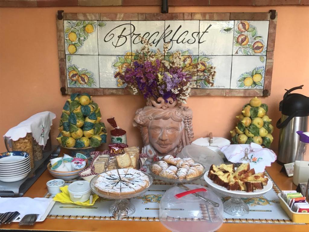 La Capanna Di Giuseppe E Maria Bed & Breakfast Taormina Exterior foto