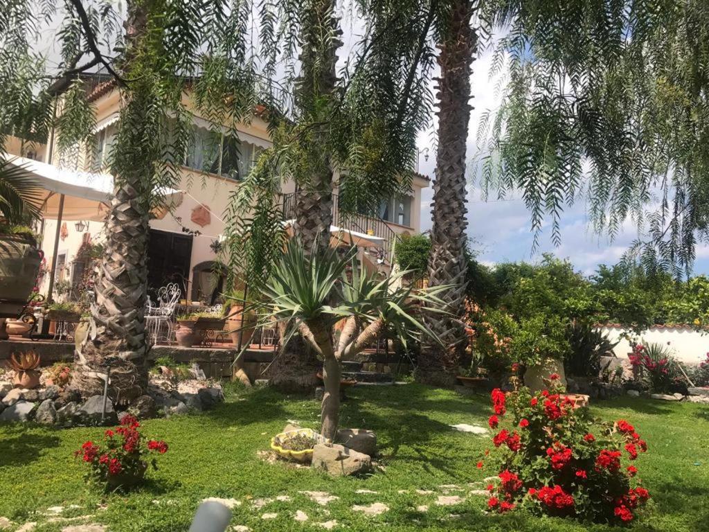 La Capanna Di Giuseppe E Maria Bed & Breakfast Taormina Exterior foto