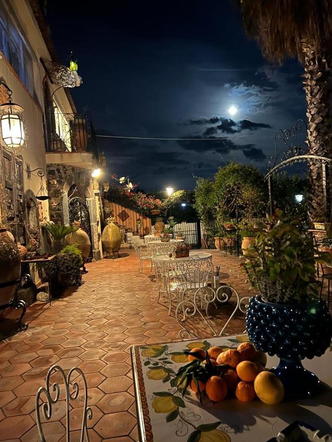 La Capanna Di Giuseppe E Maria Bed & Breakfast Taormina Exterior foto