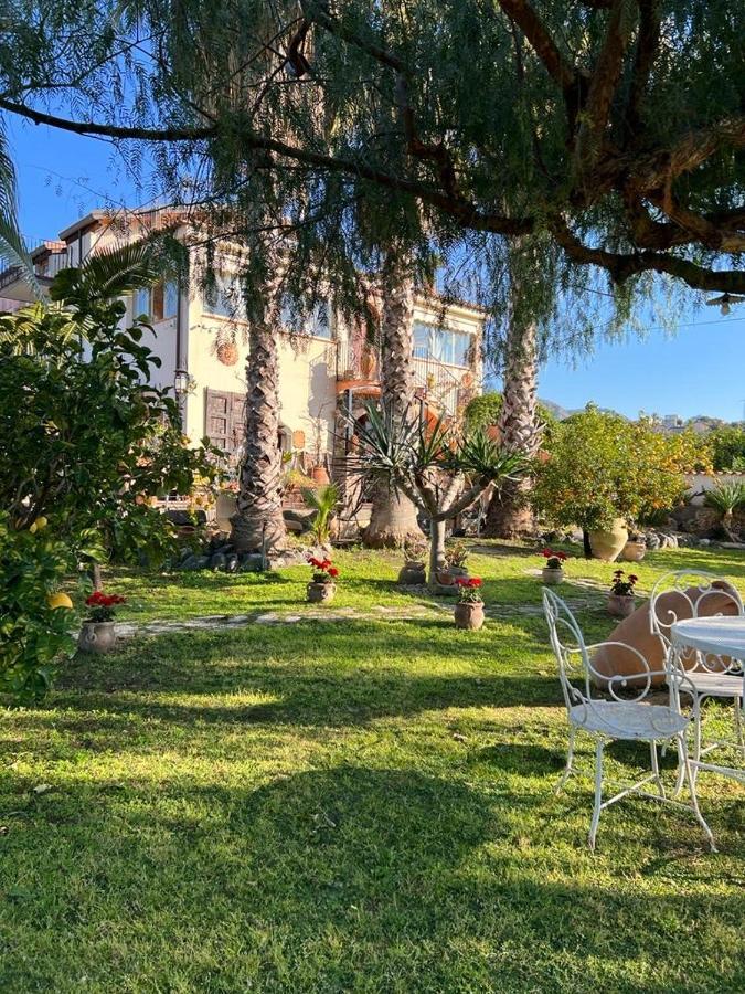 La Capanna Di Giuseppe E Maria Bed & Breakfast Taormina Exterior foto